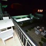 Sunset Deluxe Vir