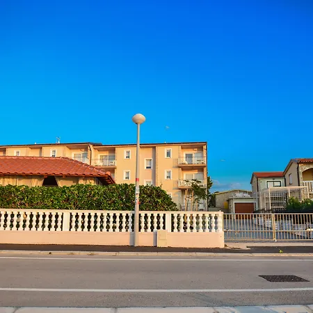 아파트 Sunset Deluxe