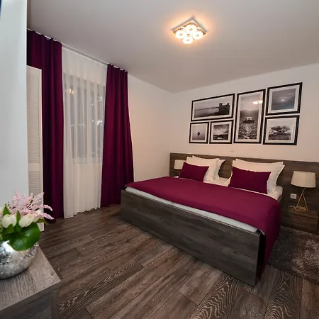 Sunset Deluxe Apartment