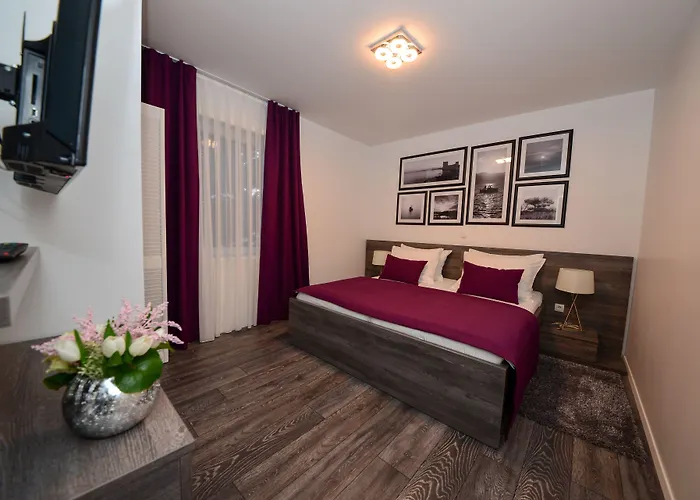 Sunset Deluxe Apartman Vir